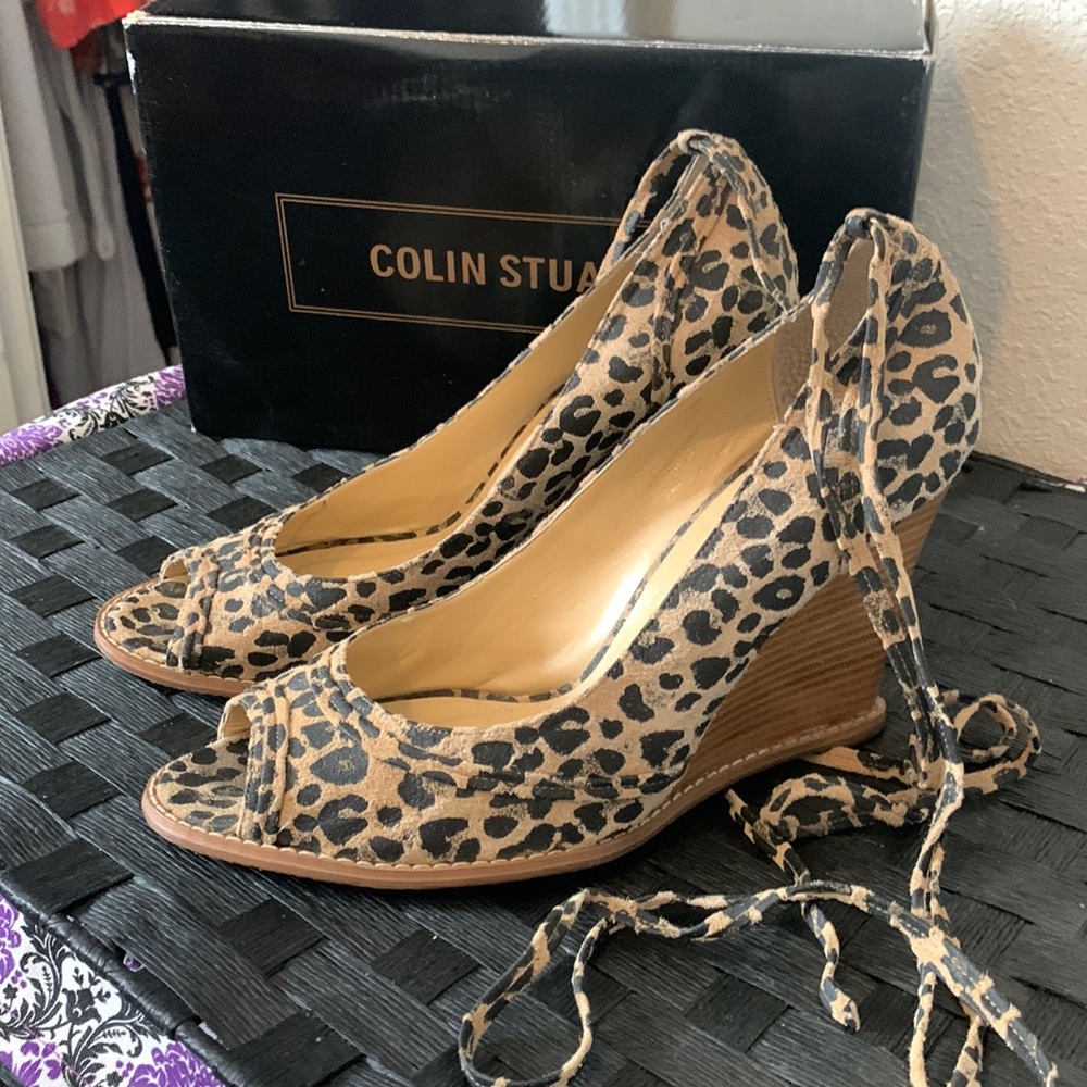Colin Stuart leopard suede leather wooden wedge. With detachable straps. Size 10